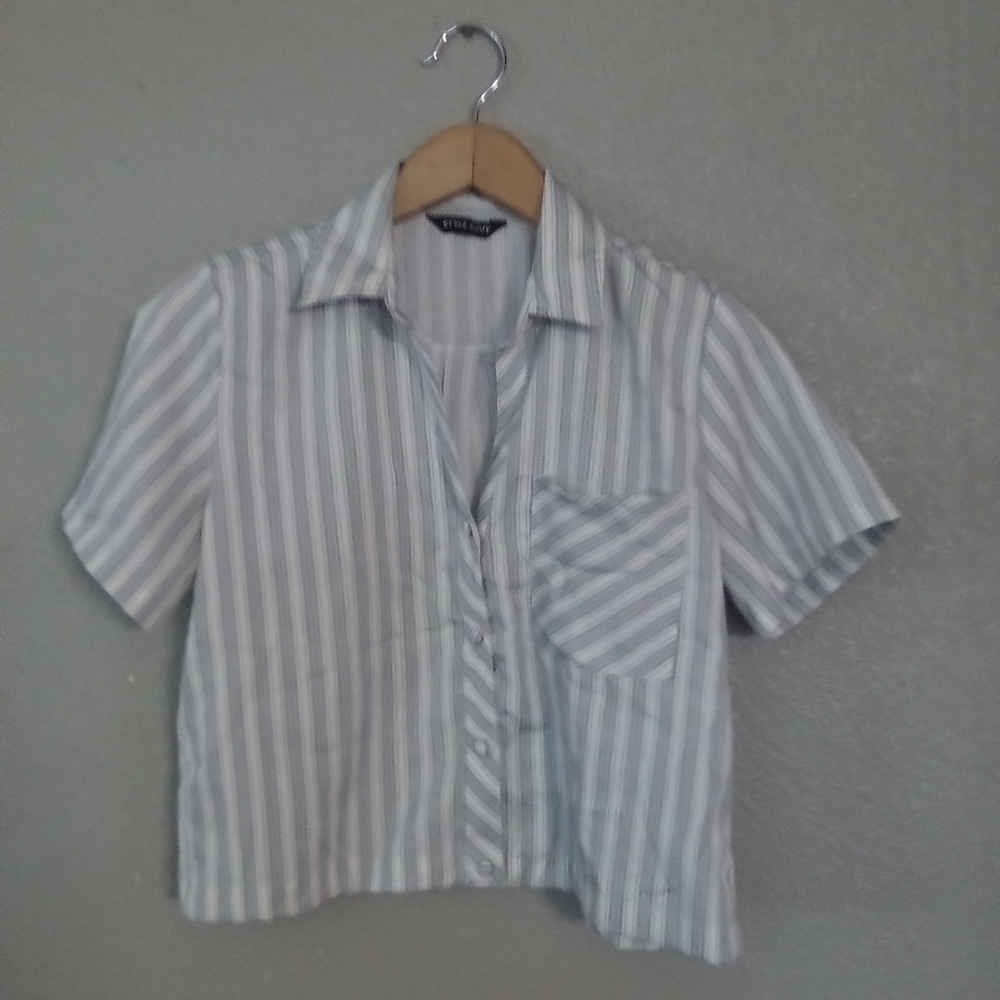 Style Envy Striped Short Sleeve Button-Up Shirt ( Bag H )